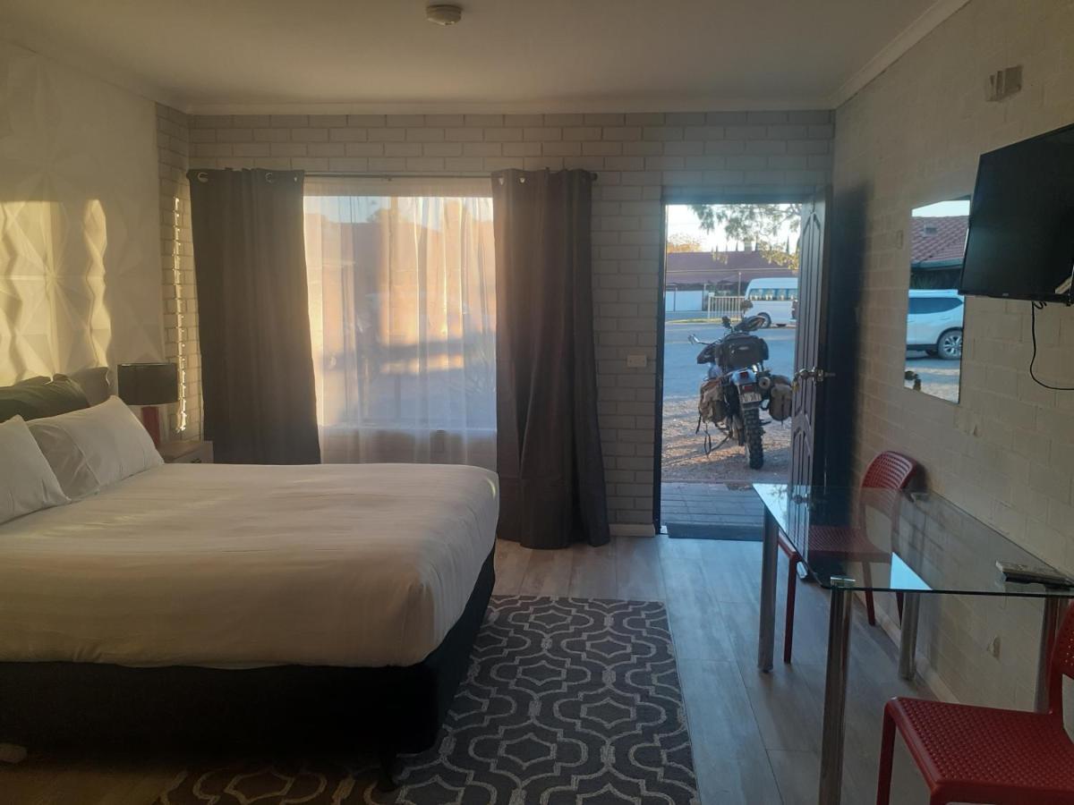 Wentworth Club Motel Εξωτερικό φωτογραφία